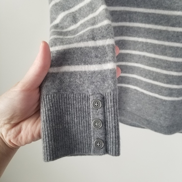 Talbots 100% Cashmere Gray/White Striped Crewneck Sweater Size L - Picture 9 of 11